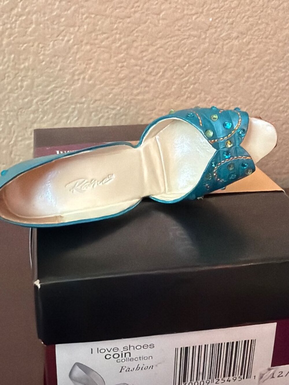 2004 Just the Right Shoe by Raine “Strutt Your Stuff” Love Shoe Coins Pre-owned - Picture 5 of 13